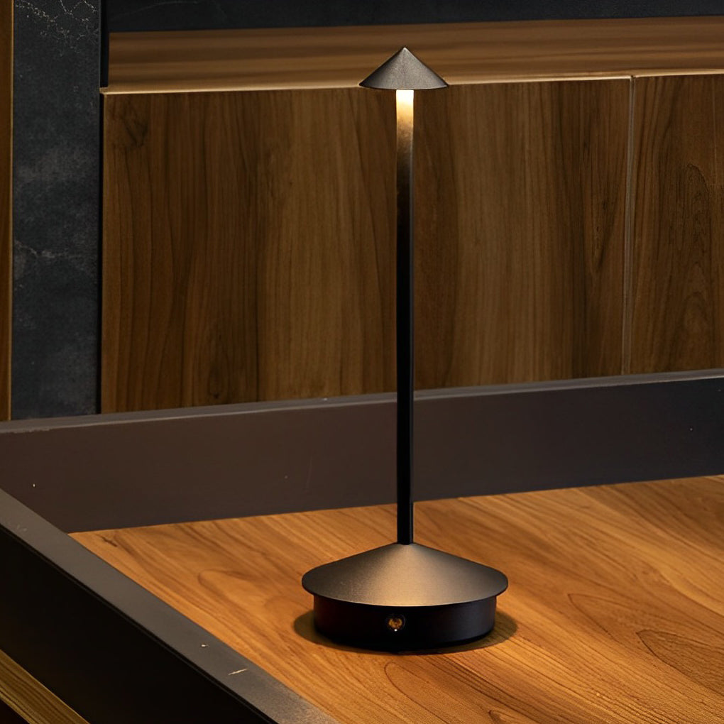 Adjustable LED Desk Light - Halri