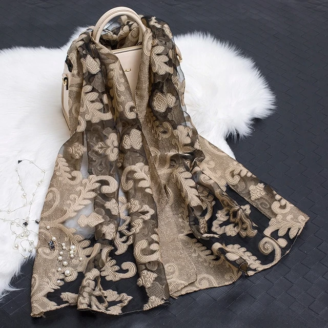 Elegant Lightweight Scarf with Floral Pattern
