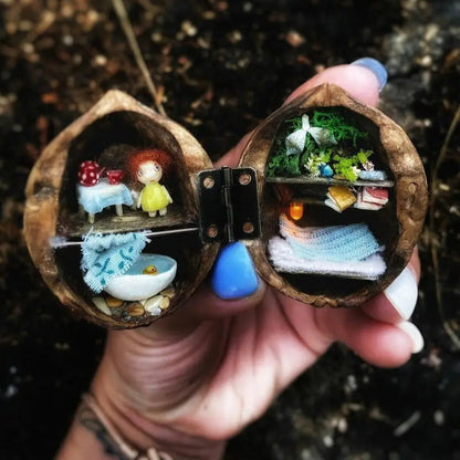 Small Wooden Illuminated House Decoration