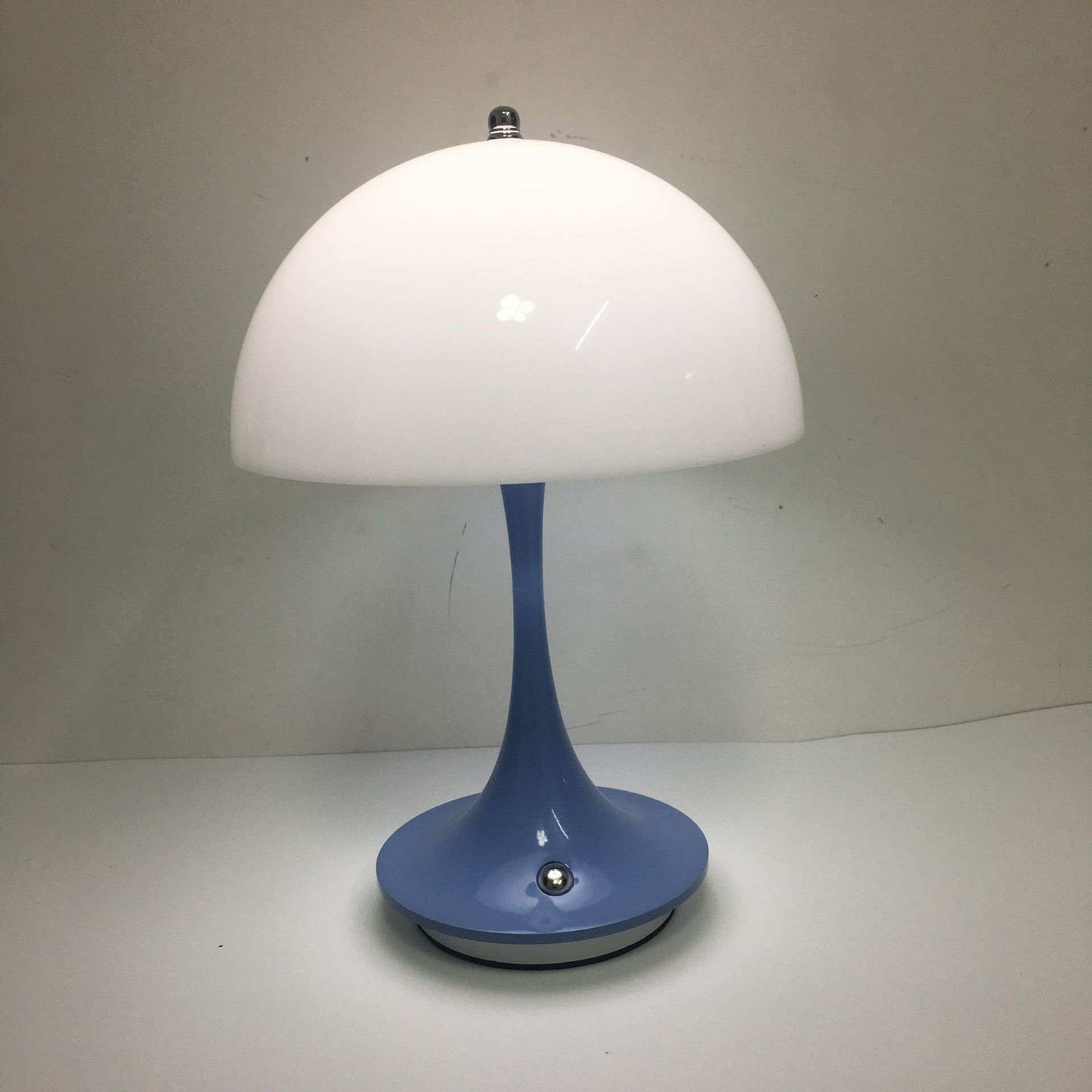 Bright Angel Table Lamp