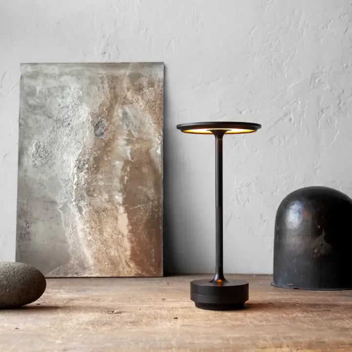 Stylish Rechargeable Wireless Desk Lamp - Halri