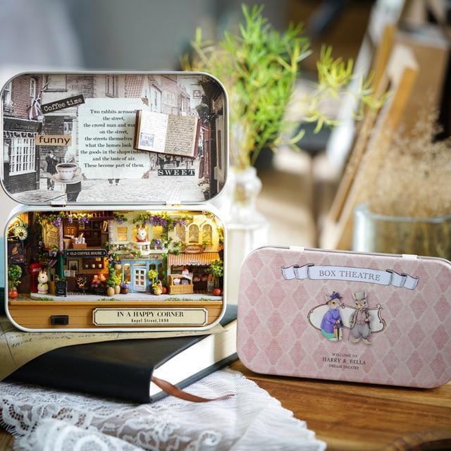 Homemade Mini Movie Theater Box