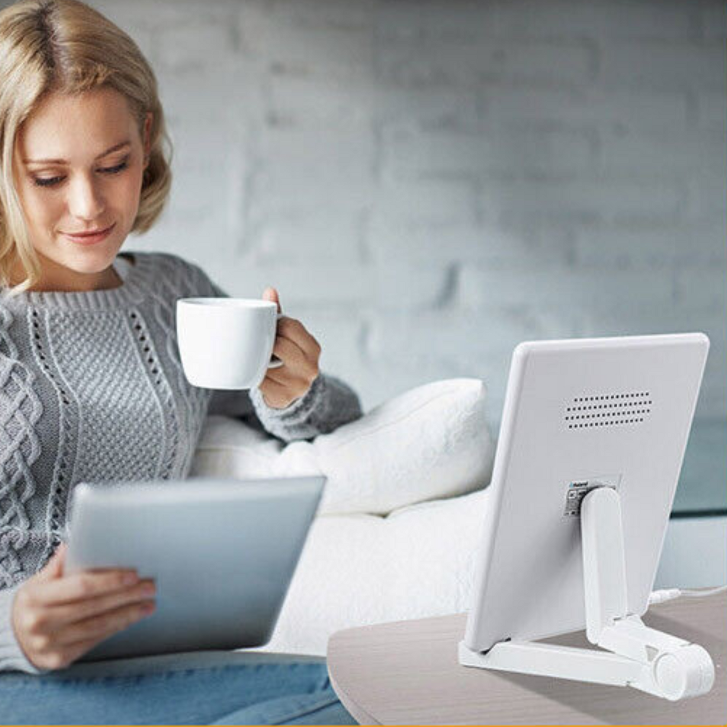 Portable Mini Winter Depression Relief Light Therapy Lamp