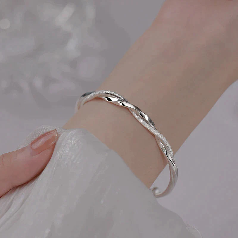 Beautiful Sterling Silver Bangle Bracelet - Halri