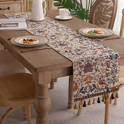 Classic Floral Pattern Table Runner