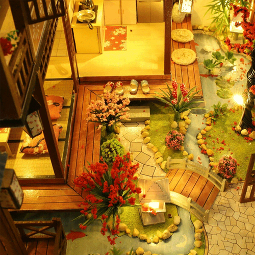 Big Detailed Wood Dollhouse With LED Lighting