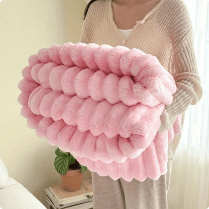 Cozy Halri Soft Plush Throw Blanket