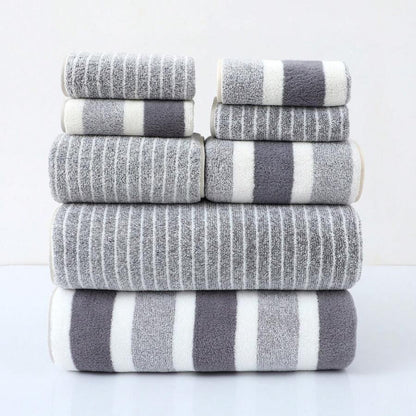 8-Piece Luxury Bath Towel Set in Plush Coral Fleece – Soft, Quick-Drying, and Lightweight for Everyday Use 1