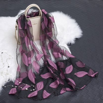 Elegant Lightweight Scarf with Floral Pattern
