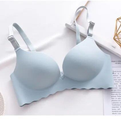 Comfortable Seamless Glow Bra