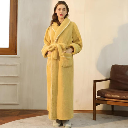 Soft Plush Robe for Cozy All Season Wear