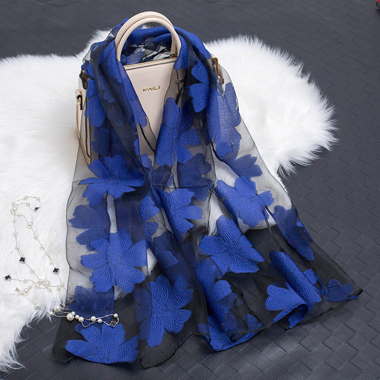 Elegant Lightweight Scarf with Floral Pattern