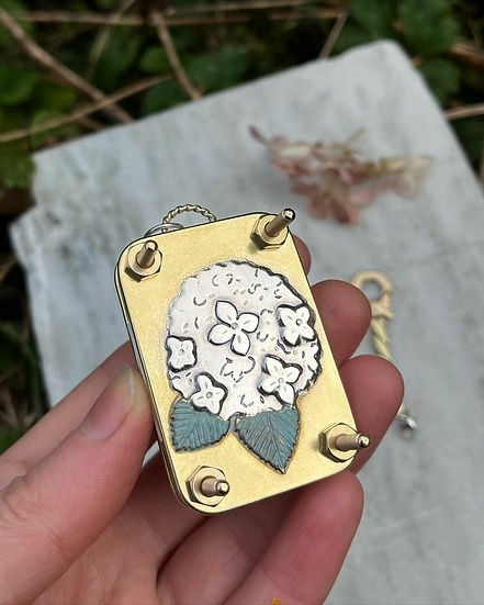 Small Floral Press Kit