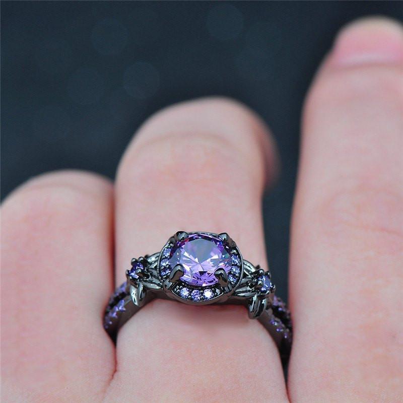 Classic Dark Blue Sapphire Ring - Halri