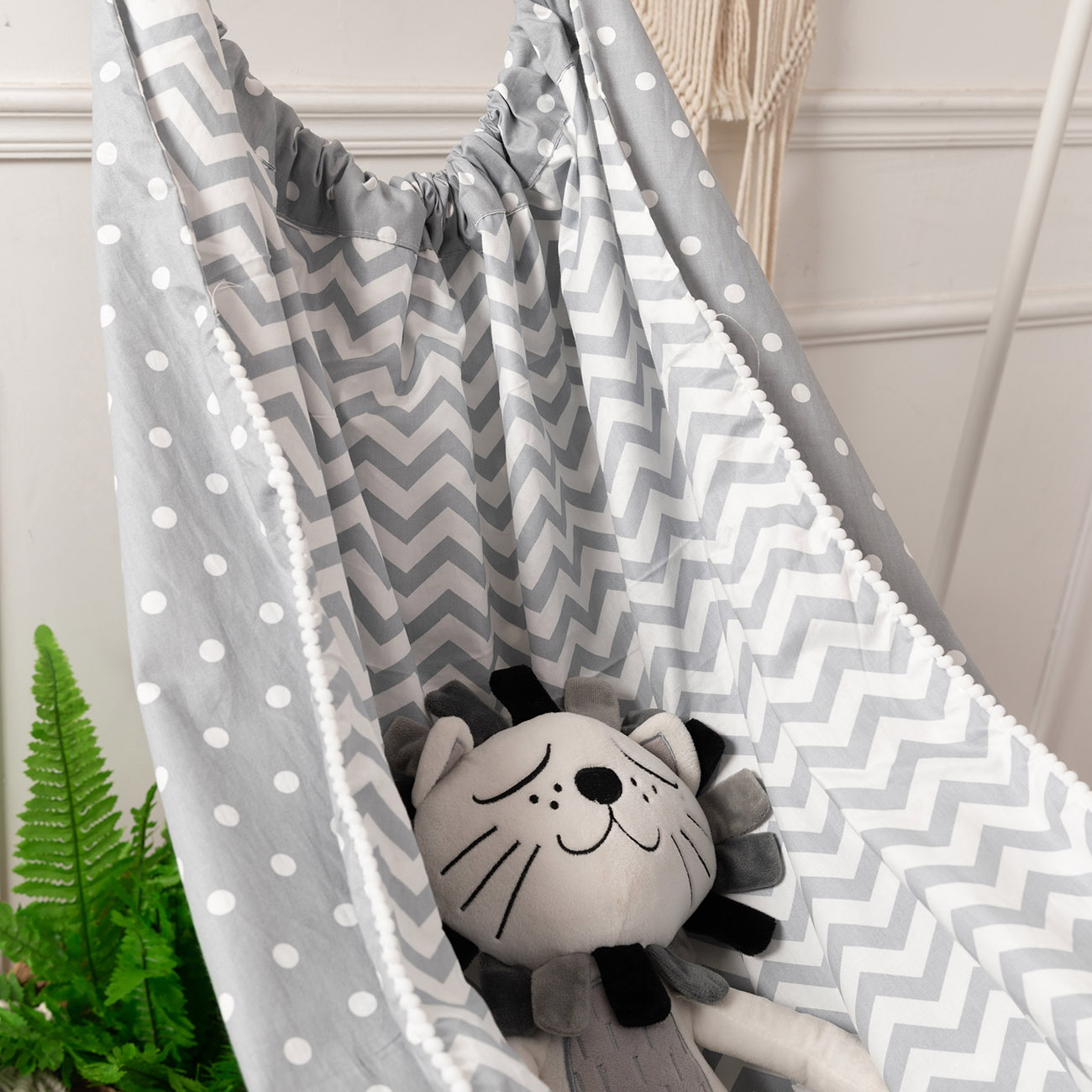 Cozy Baby Crib Hammock - Gentle Newborn Sleeper