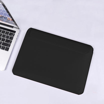 Thin and Portable Laptop Case