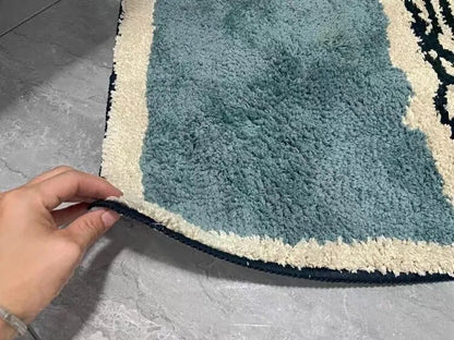 Soft Handmade Bathroom Mat with Unique Pattern