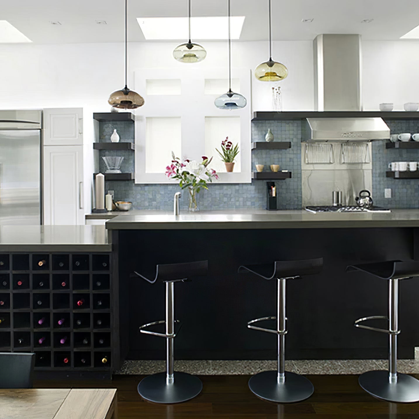 Elegant Glass Hanging Light