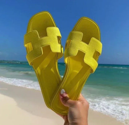 Contemporary Strap H Sandals