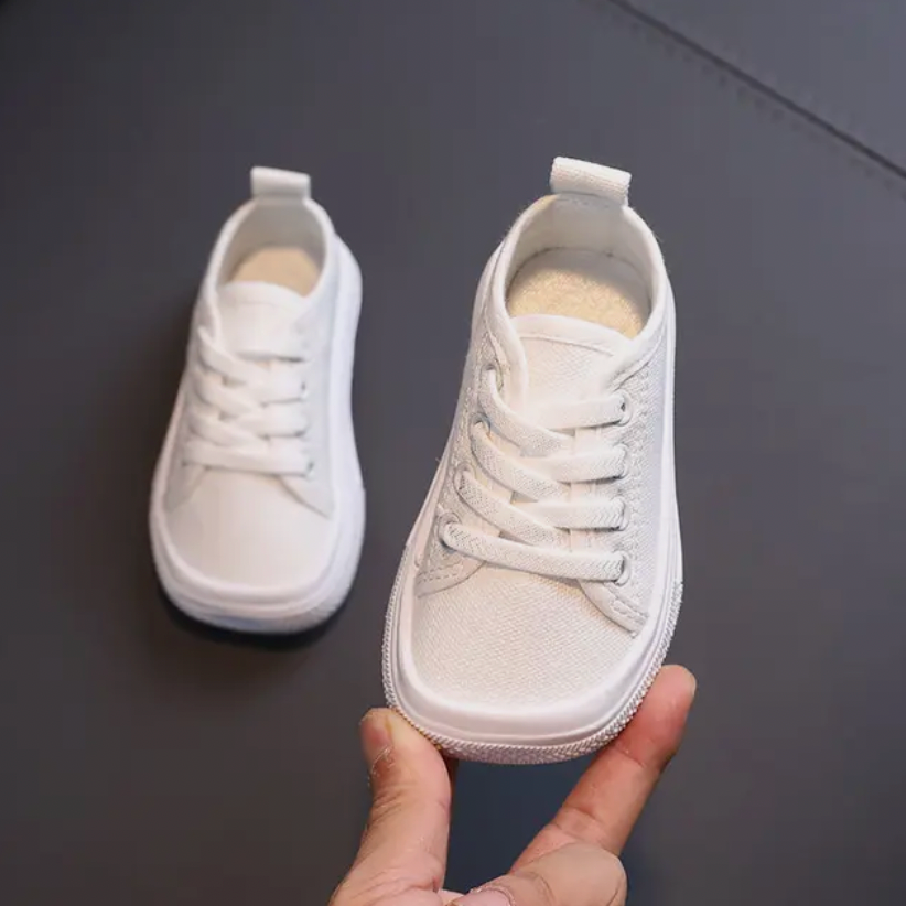 Comfortable Barefoot Shoes for Kids - FlexiSteps