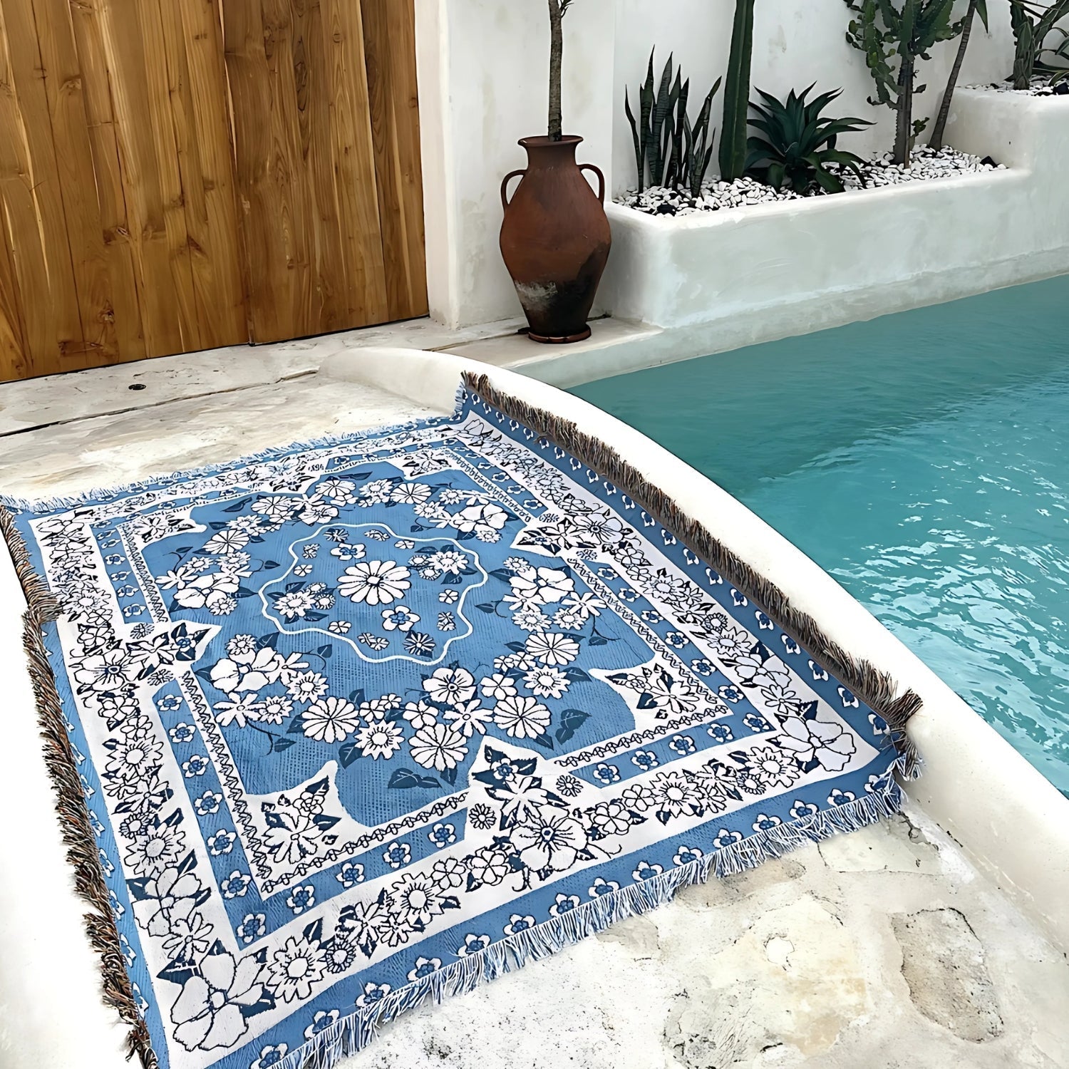 Cozy Portable Blanket – Soft Compact Throw for Outdoor Use - Halri