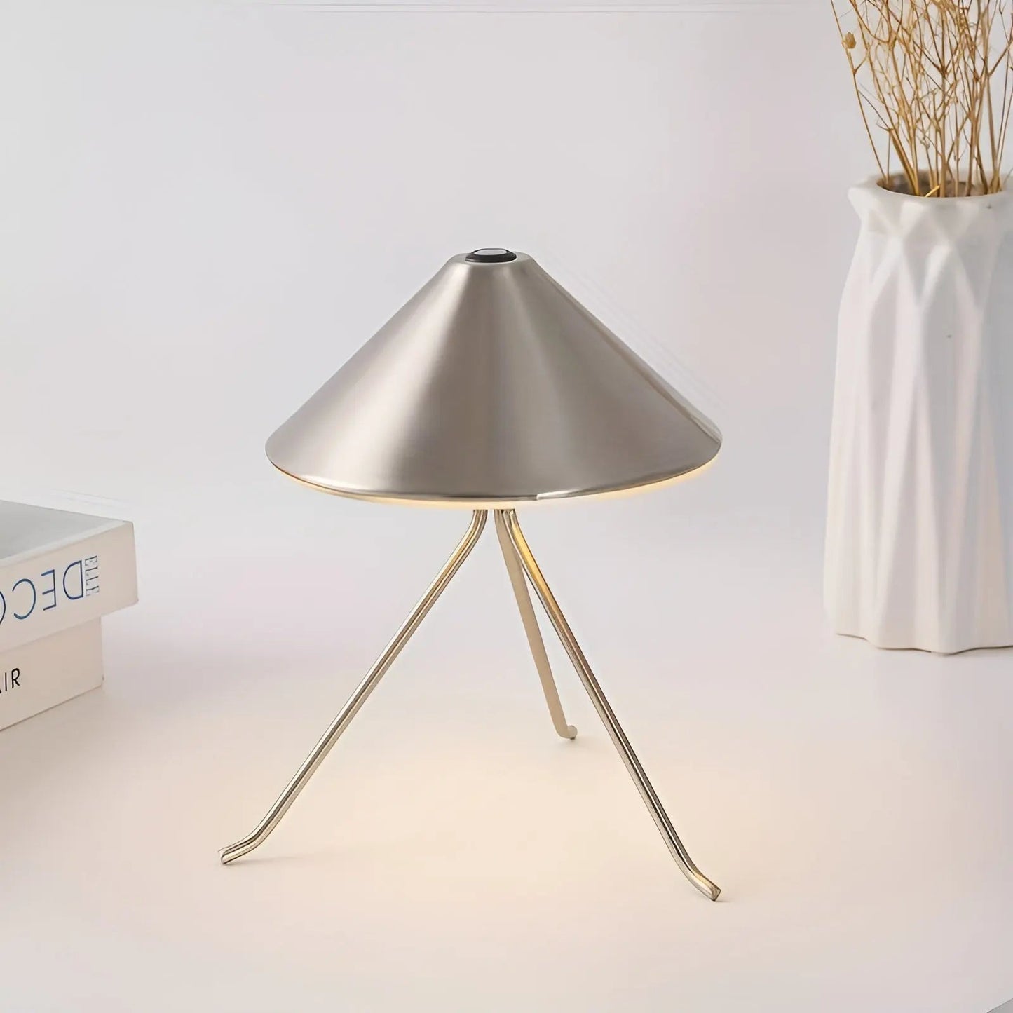 Modern Rechargeable USB Table Lamp in Black and Gold