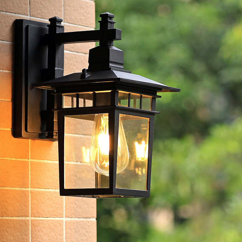 Rustic Outdoor Wall Light – Durable Metal Sconce