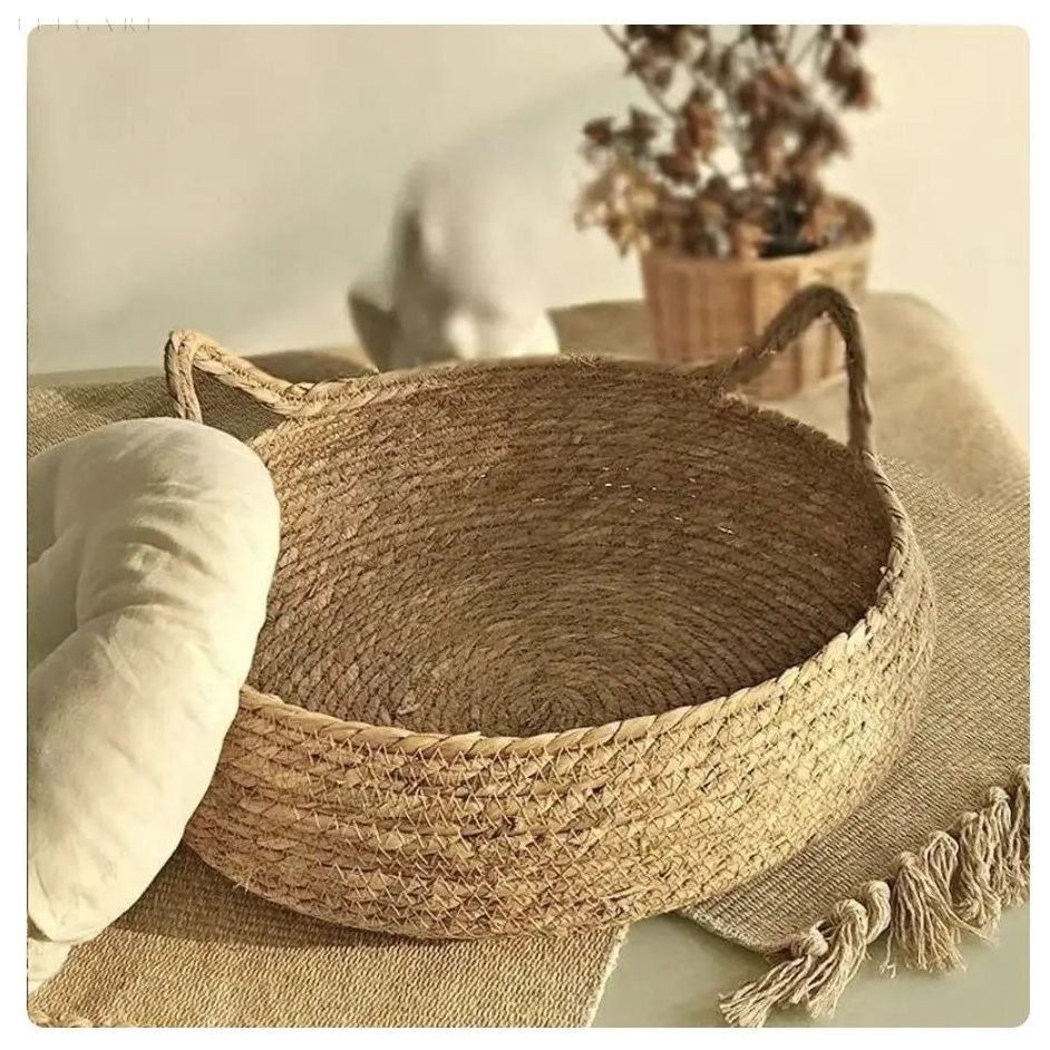 Cozy Woven Kitty Bed with Soft Cushion