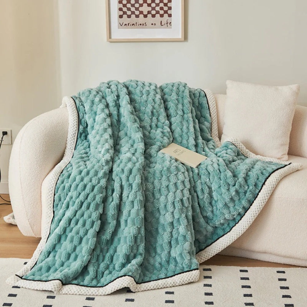 Plush Fleece Blanket - Warm Lightweight Throw