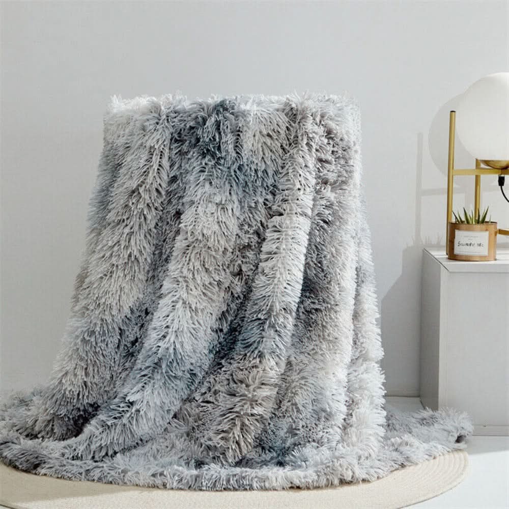 Cozy Faux Fur Throw Blanket – Silky Soft Fleece, Elegant Drape, Standard Size for Ultimate Comfort and Warmth 6