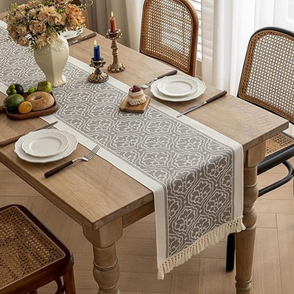 Elegant Desert Pattern Table Runner