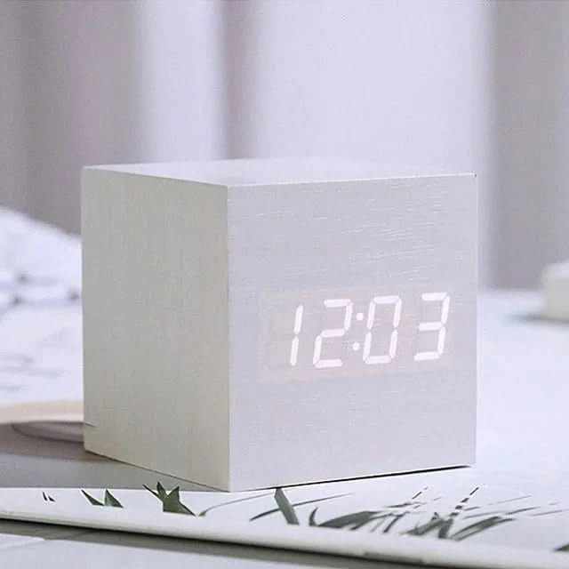 Elegant Retro Wooden Wall Clock with Silent Quartz Movement for Home and Office Decor 3