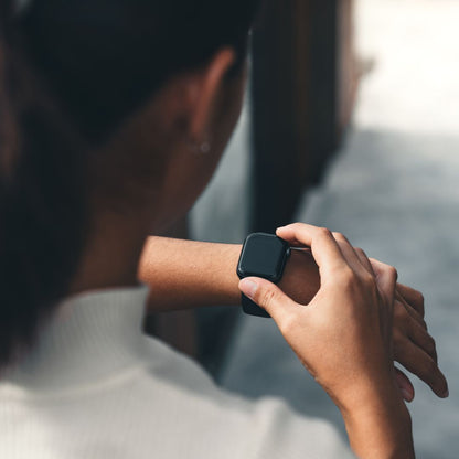 Smart Fitness Watch with Customizable Health Features