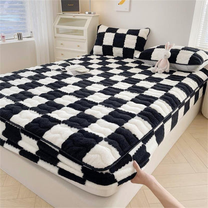 Flannel Velvet Extra Deep Fitted Sheet with 27 cm Pockets – Soft, Breathable, and Durable for All Seasons 1