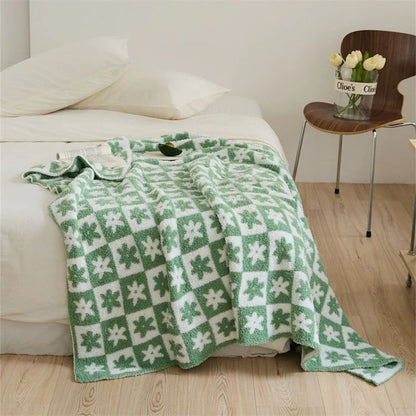 Checkerboard Daisy Throw Blanket – Soft Microfiber, Lightweight, 51 x 63, Machine Washable Cozy Blanket for Home and Pets 3