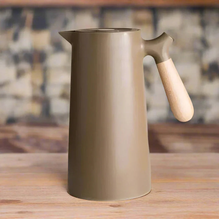 Insulated Thermal Water Bottle with Keeps Hot Cold Technology