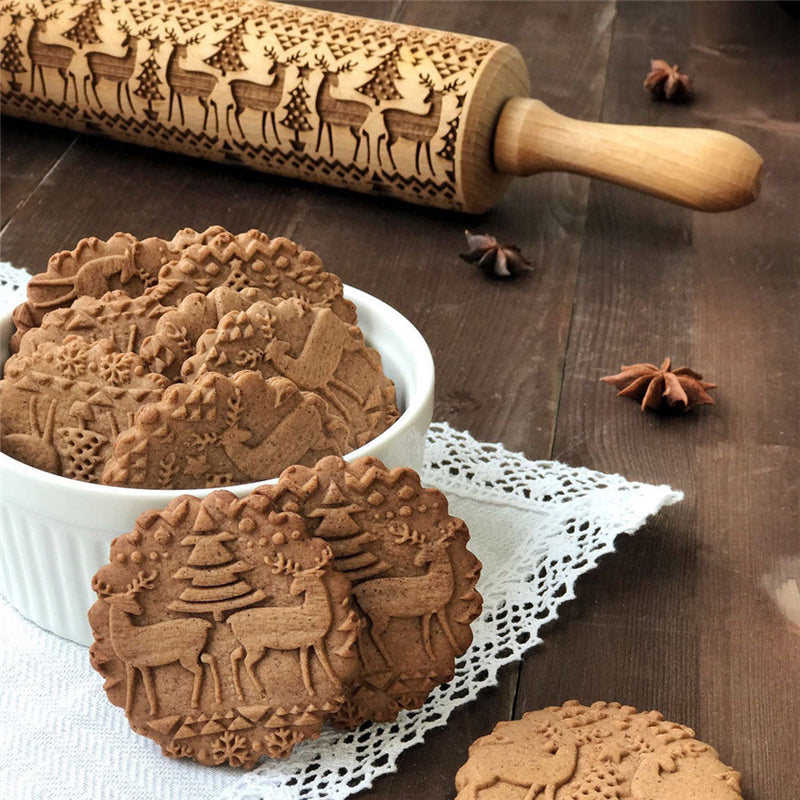 Classic Wooden Cookie Roller - Halri