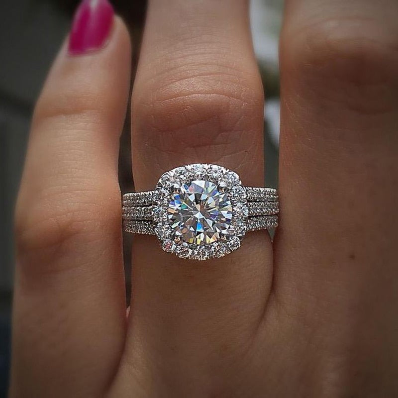 Timeless Glamour Diamond Engagement Ring