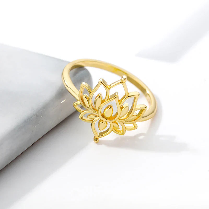 Delicate Floral Engagement Ring - Halri