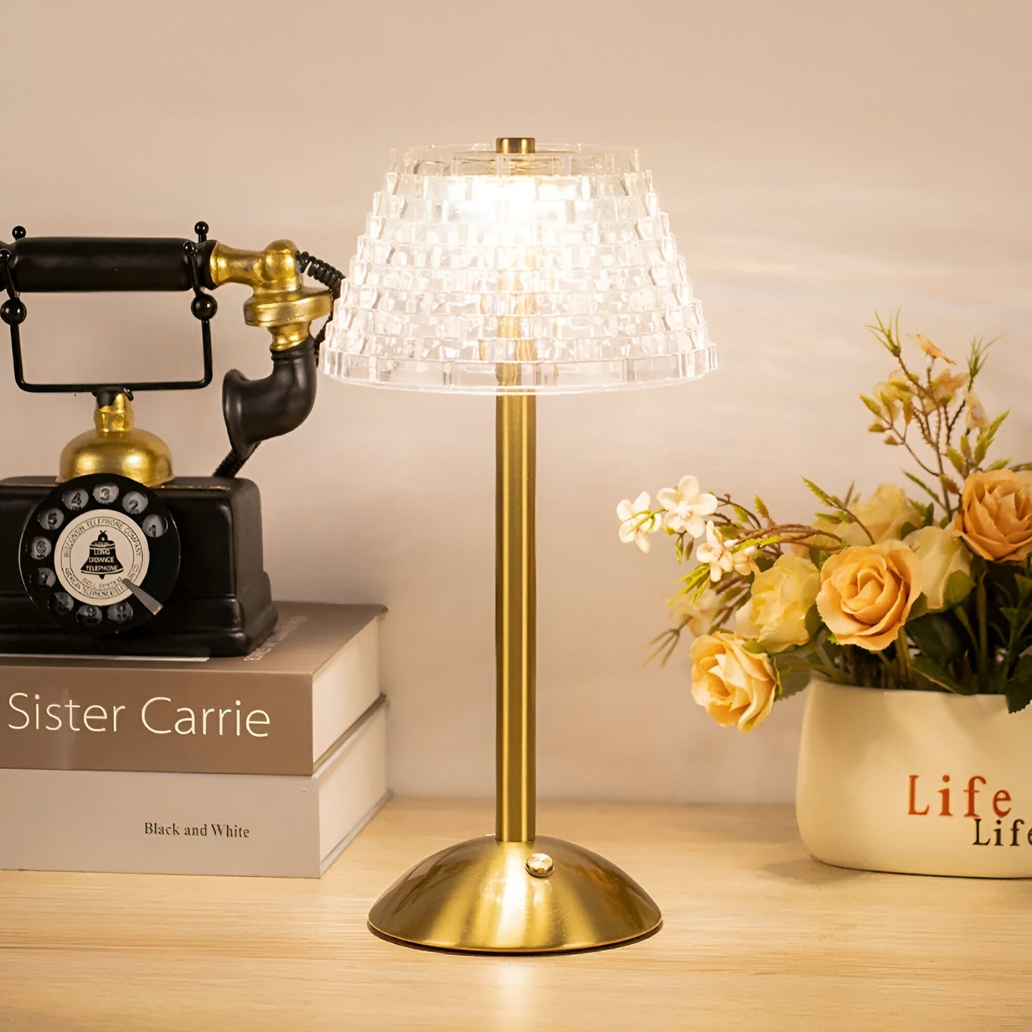 Classic Wireless Table Lamp with Traditional Style
