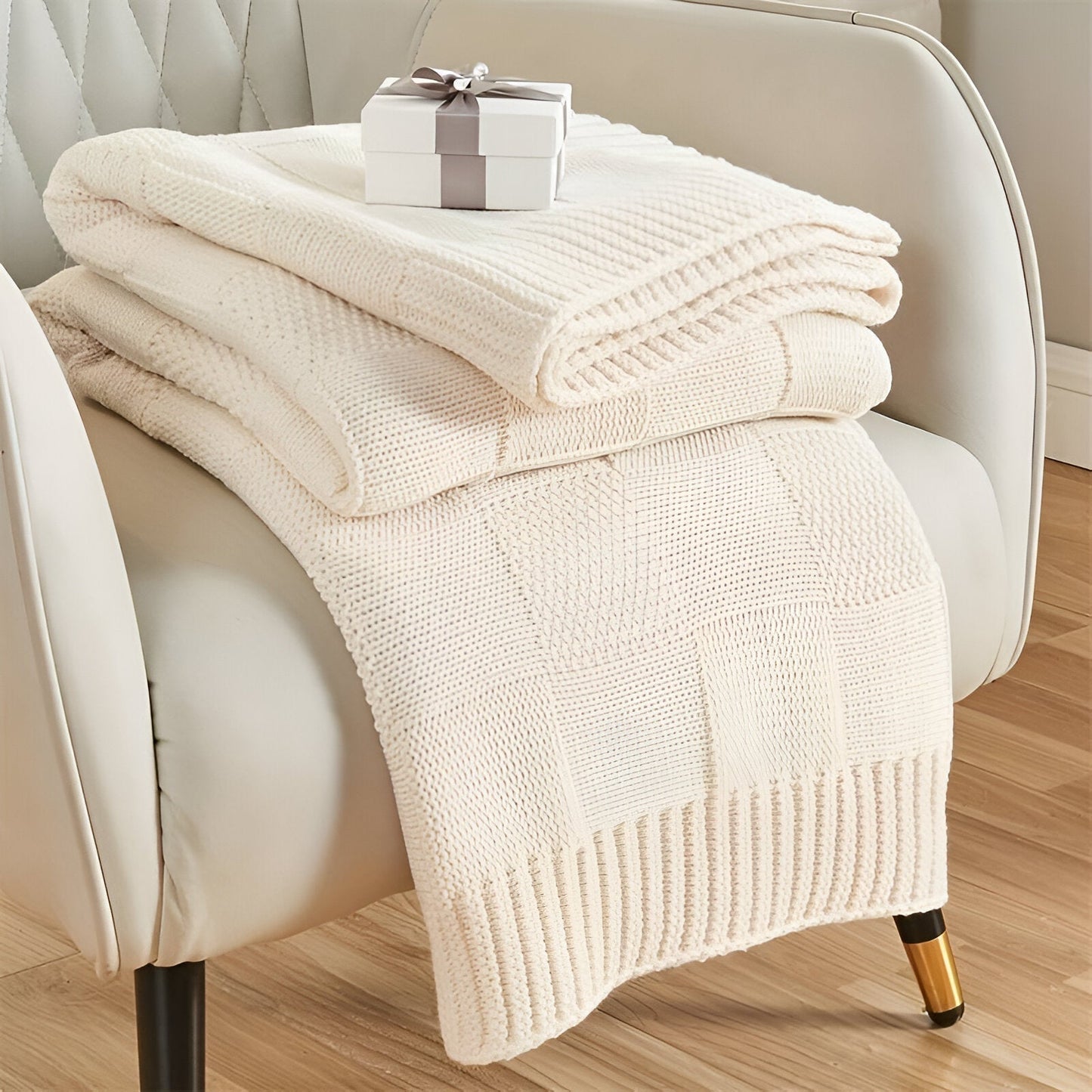 Cozy Lightweight Blanket - Simple Home Decor Throw - Halri
