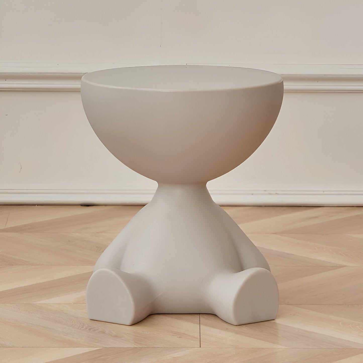 Elegant Wooden Circle Coffee Table