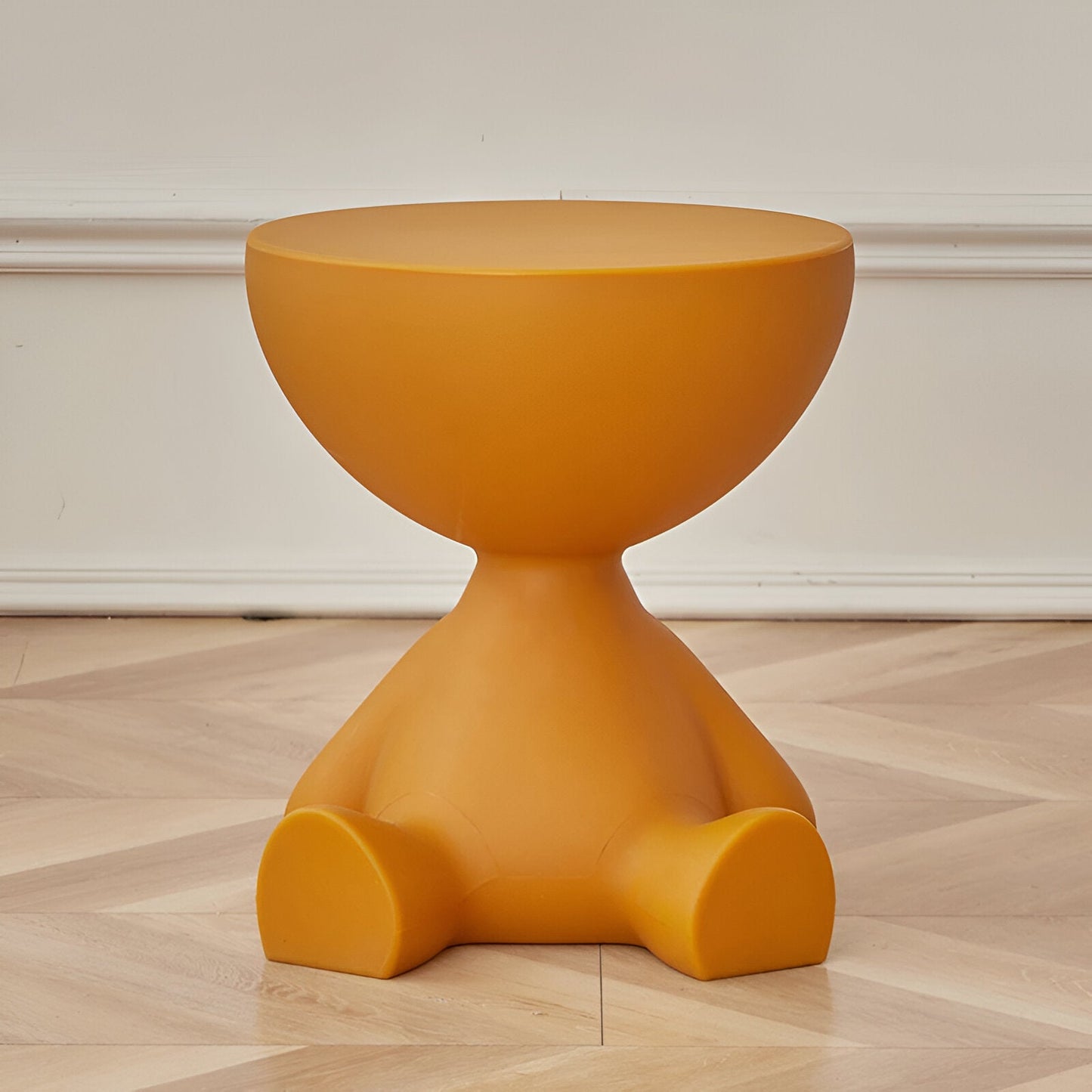 Elegant Wooden Circle Coffee Table
