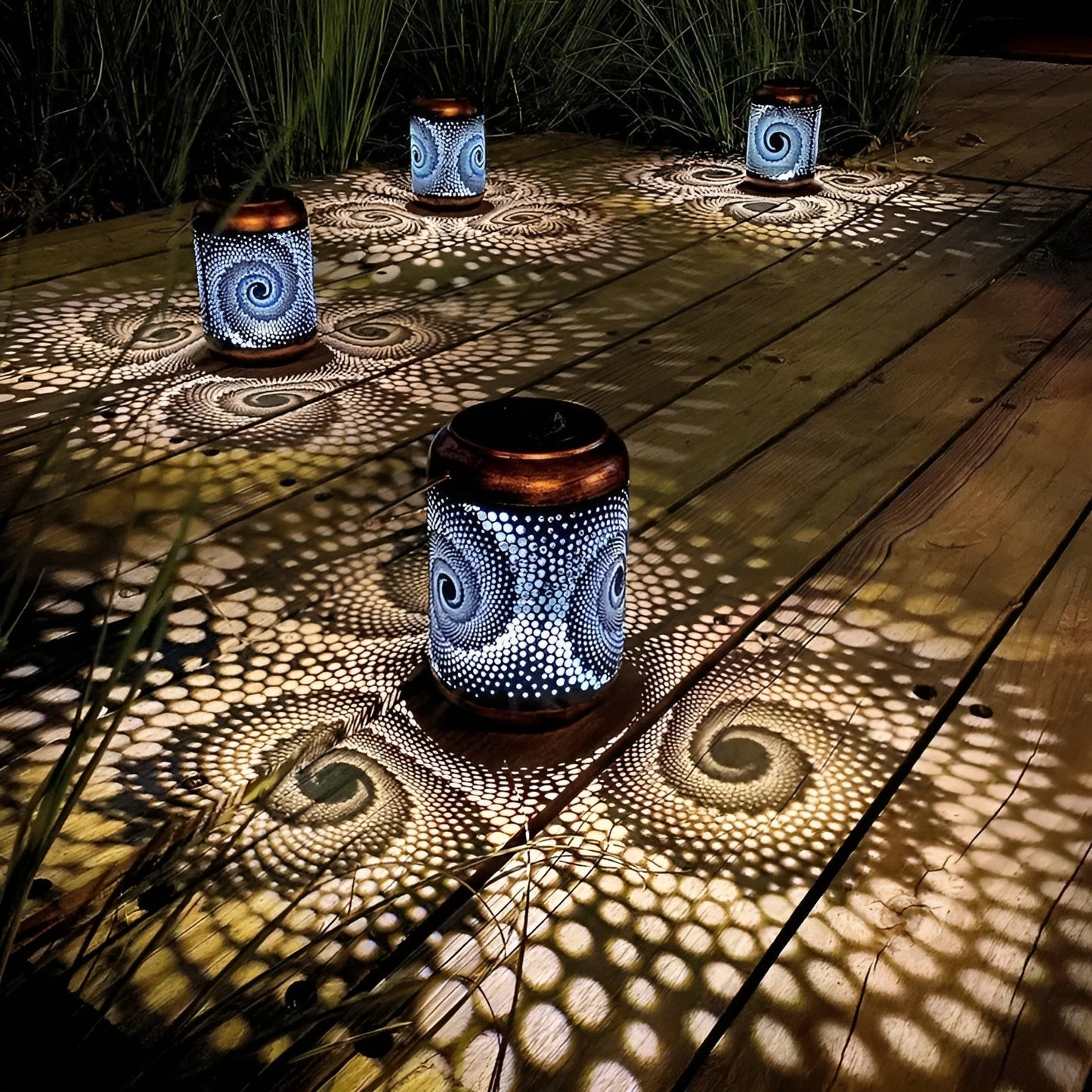 Outdoor Solar Spiral Projector Lamp - Halri