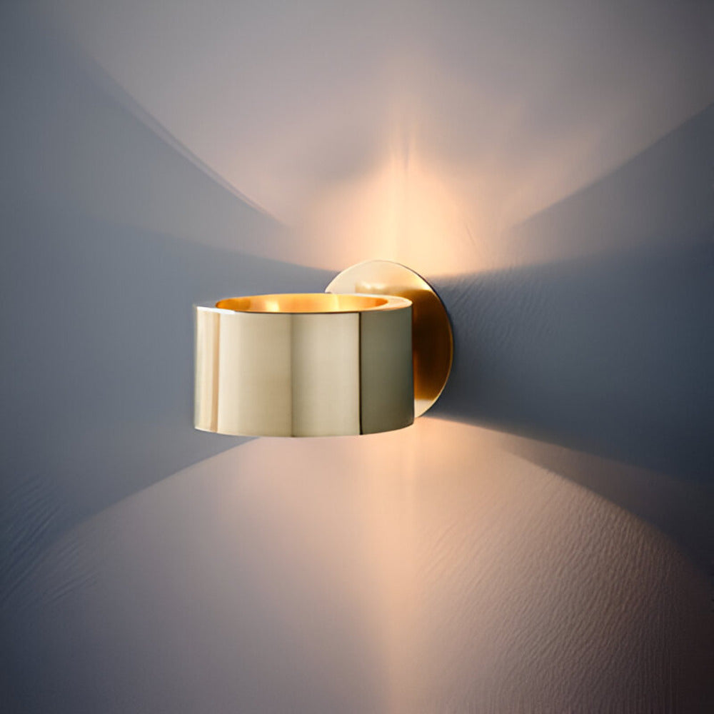 Simple Chic Gold Wall Light - Halri