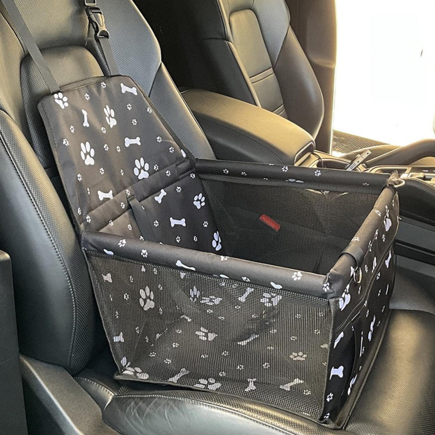 Portable Pet Car Seat – Durable, Waterproof, and Secure - Halri