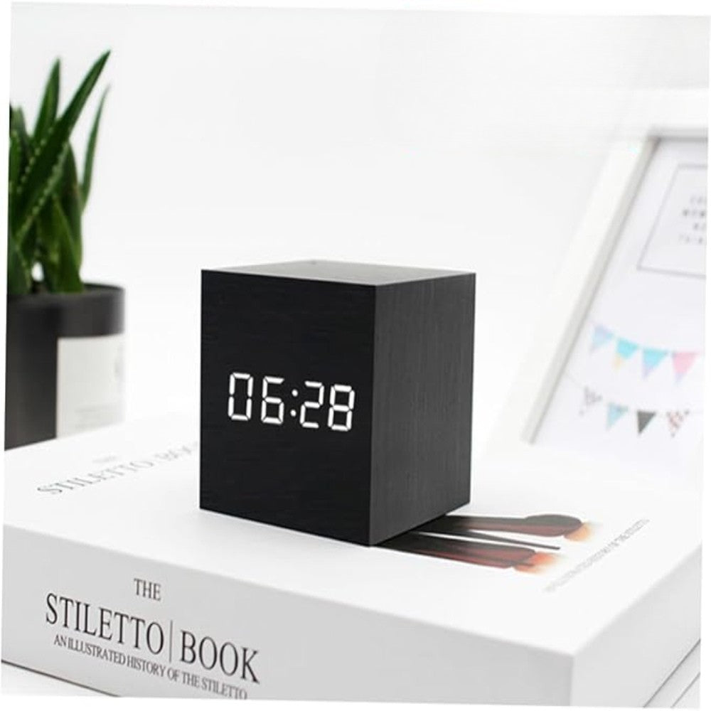 Small Digital LED Clock Radio Alarm - Halri