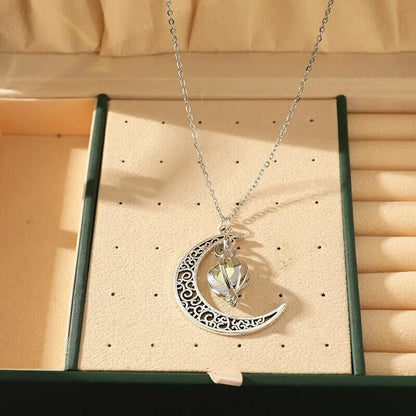 Glowing Moonstone Chain Necklace