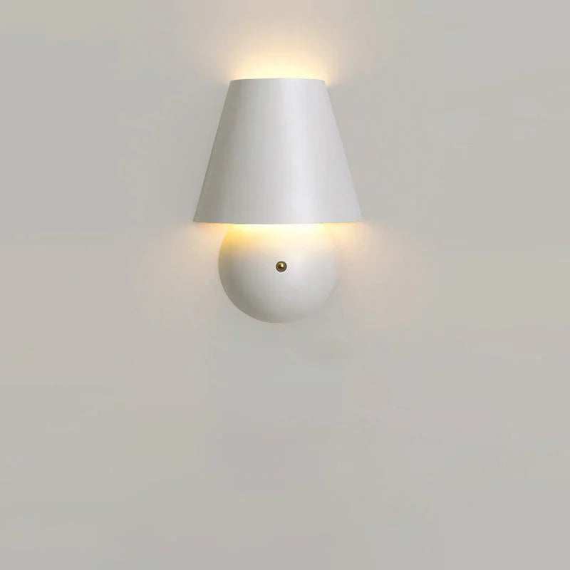 Contemporary LED Iron Wall Lamp - Halri