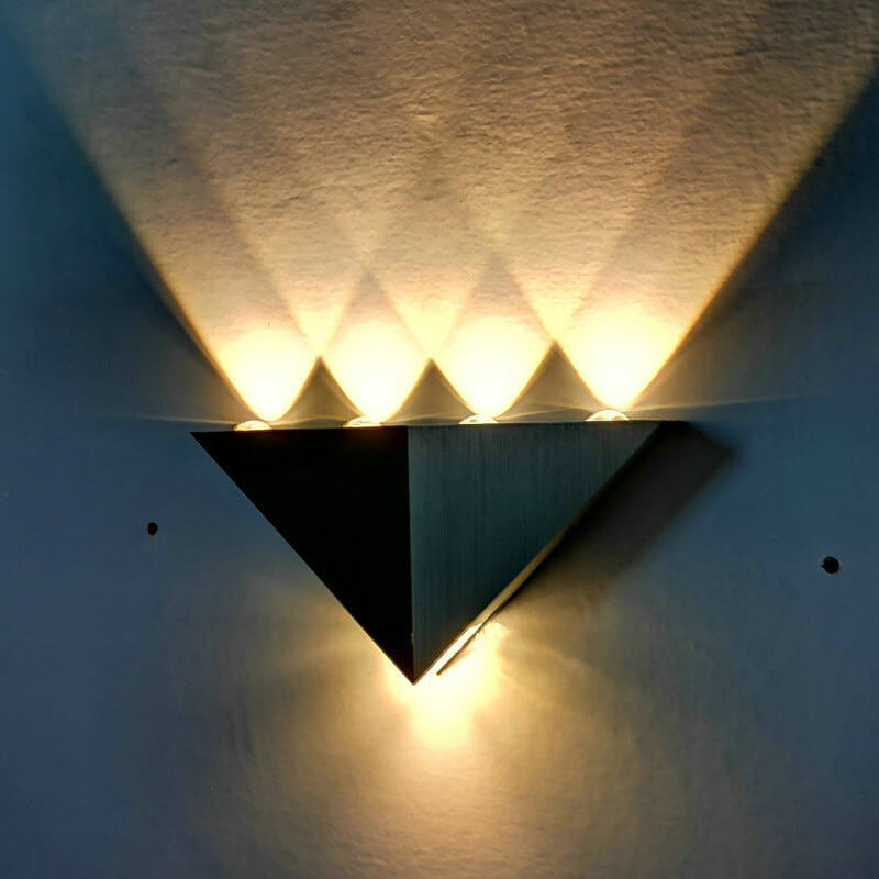 Sleek Geometric LED Wall Sconce Light - Halri